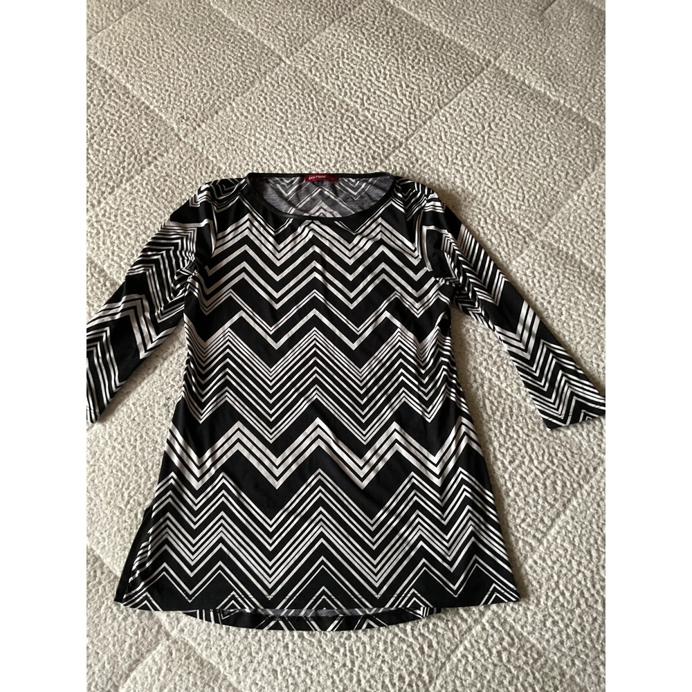 San Francisco Tunic Top Small Black White Excellent‎ Chevron Zigzag 3/4 Sleevev